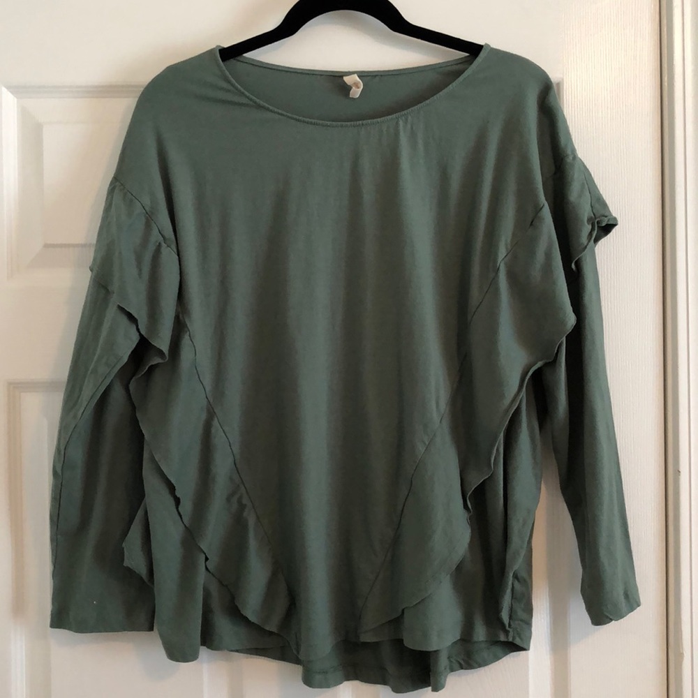 Ruffle Top